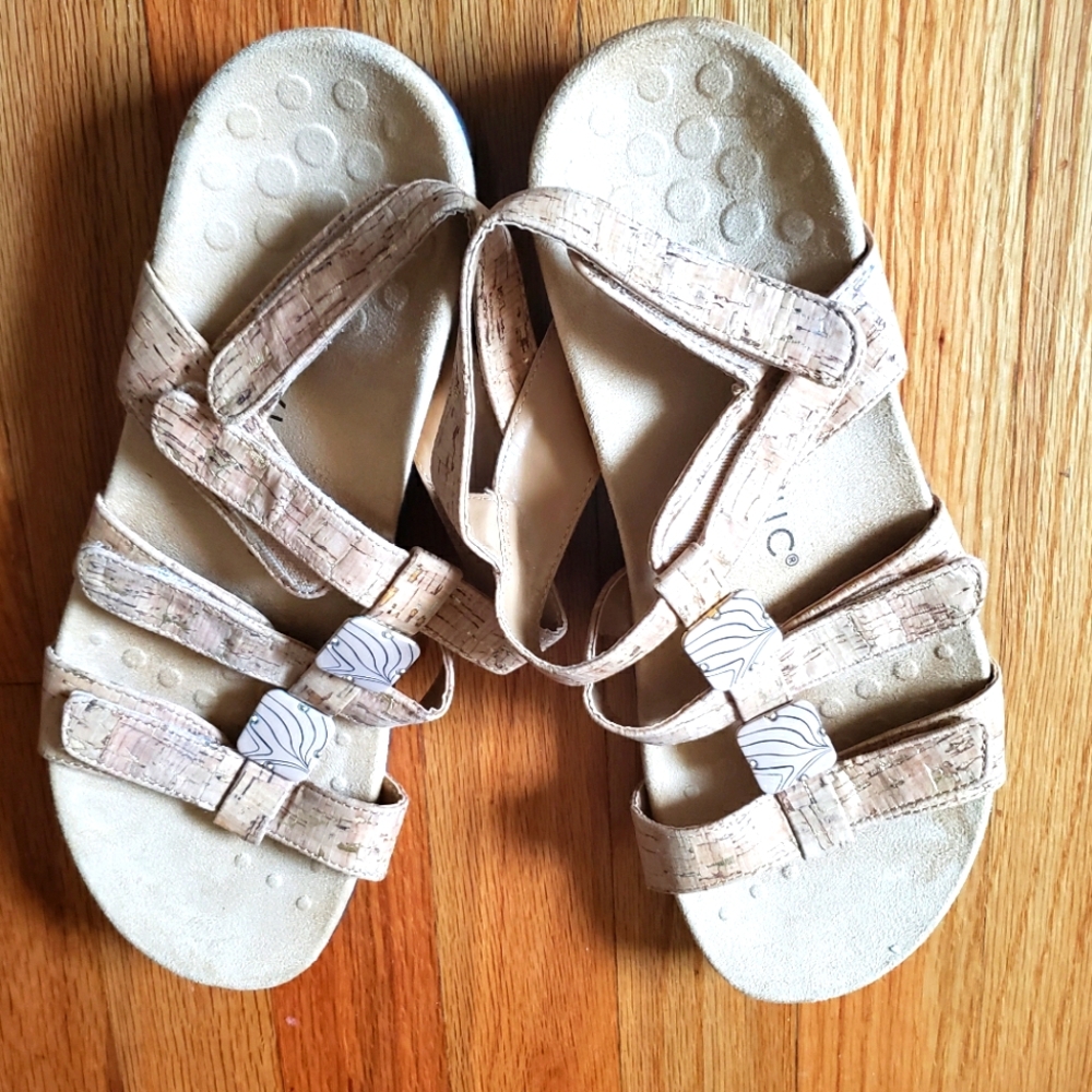 Vionic Amber Sandal Women's Sz 9.5 Tan Gold Cork Comfort Shoe Adjustable Strap